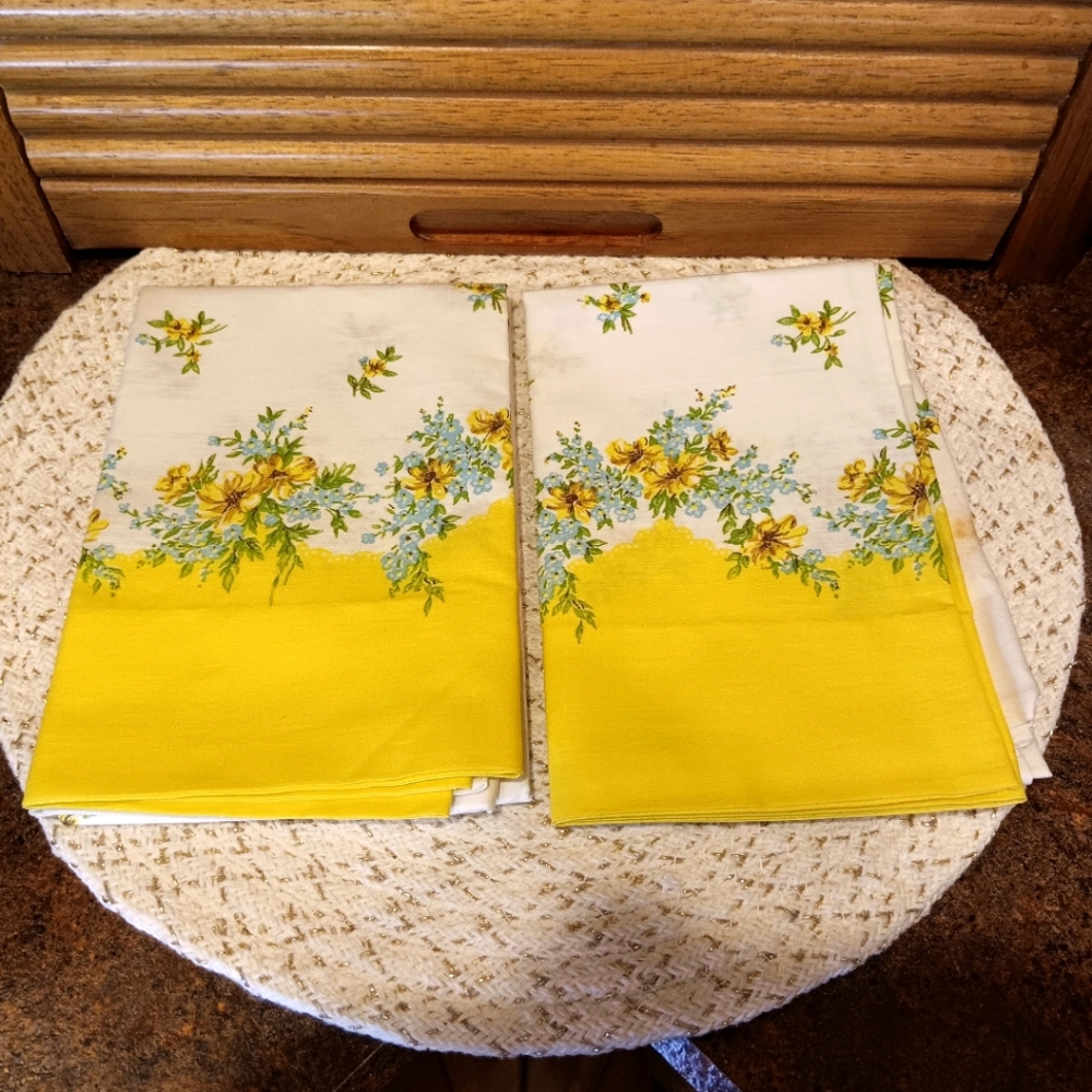 2 Vintage Pillow Cases--Appear Unused 21"W X 33"L